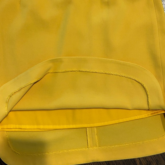 Yellow skirt - Picture 4 of 4